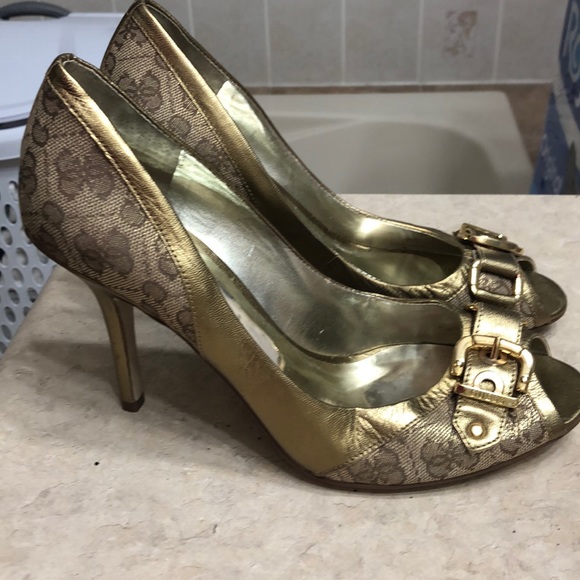 Women’s shoes - Picture 2 of 6